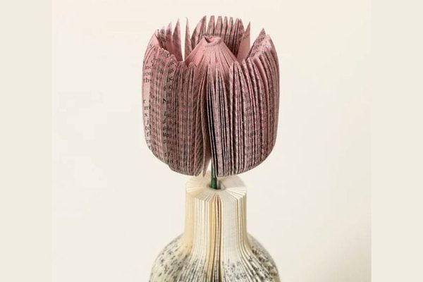 Cyber Monday: Repurposed Book Tulips