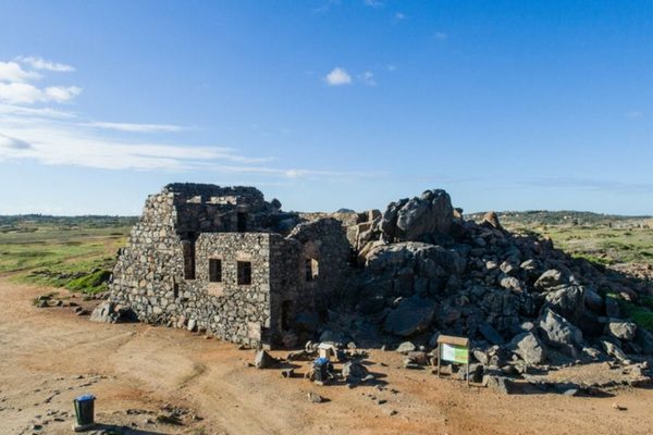 Aruba Becomes First Nation to Use the Internet Archive to Back up Their Entire History